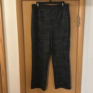 Sanctuary Dark Camouflage Straight Leg Pants size 12